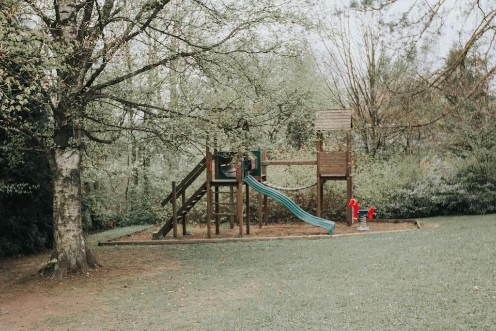 Villa La Barra'K Maison De Vacances Avec Piscine Weismes Exterior foto